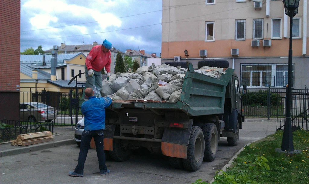 Вывоз строительного мусора в Тайшете от 1662 руб. – ПроМусор