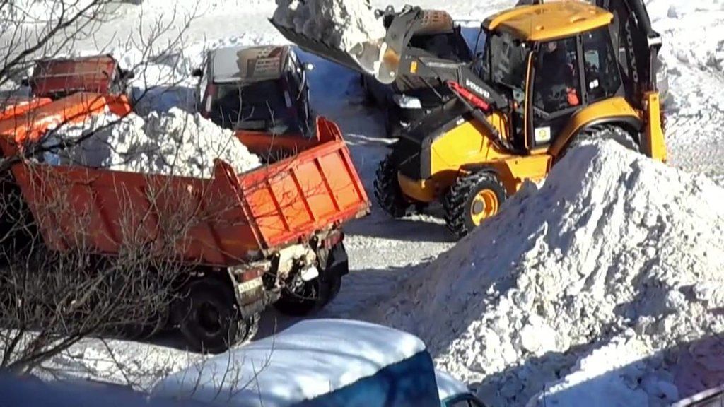 Вывоз снега с погрузкой в Тайшете для организаций и частных лиц в октябре